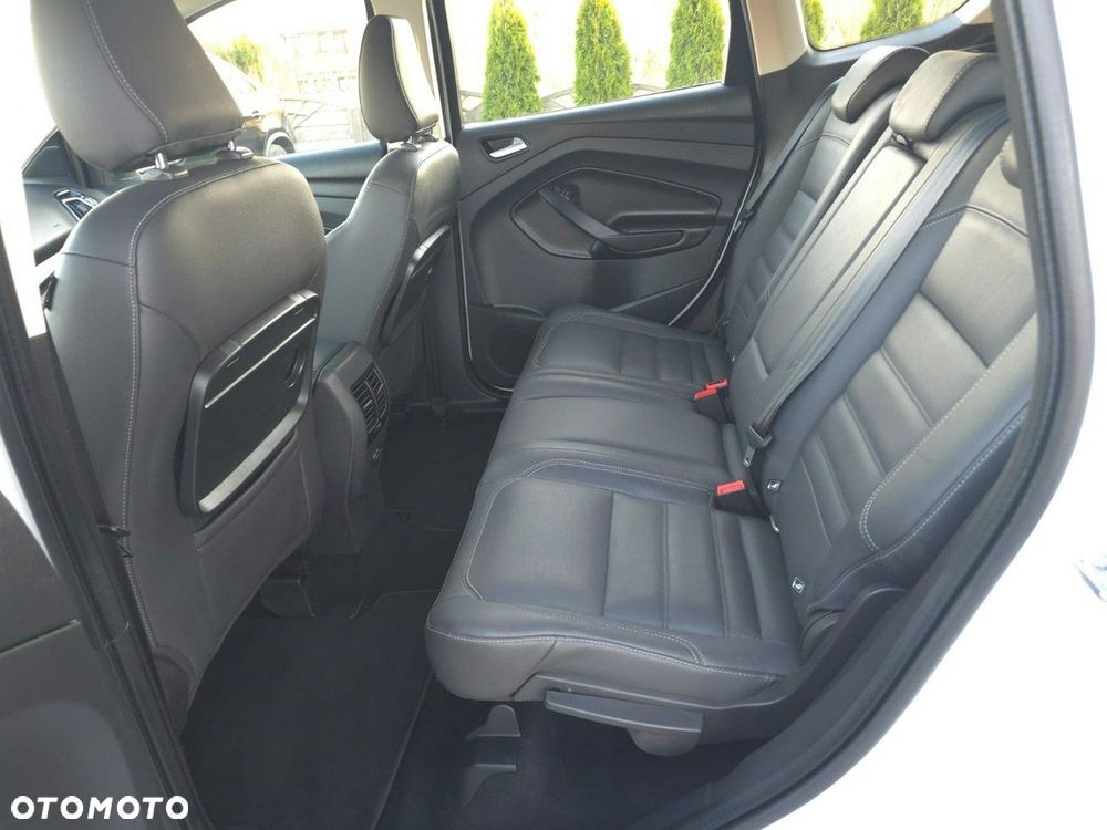 Ford Kuga - 13