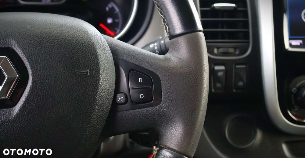 Renault Trafic - 23