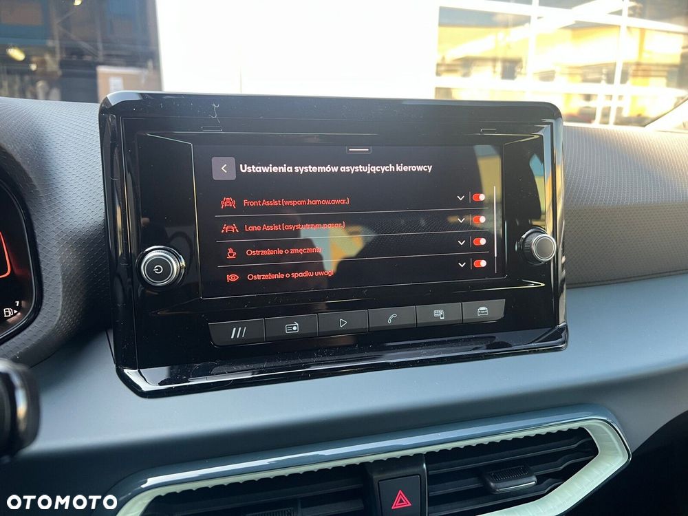 Seat Arona 1.0 TSI Style Plus - 24