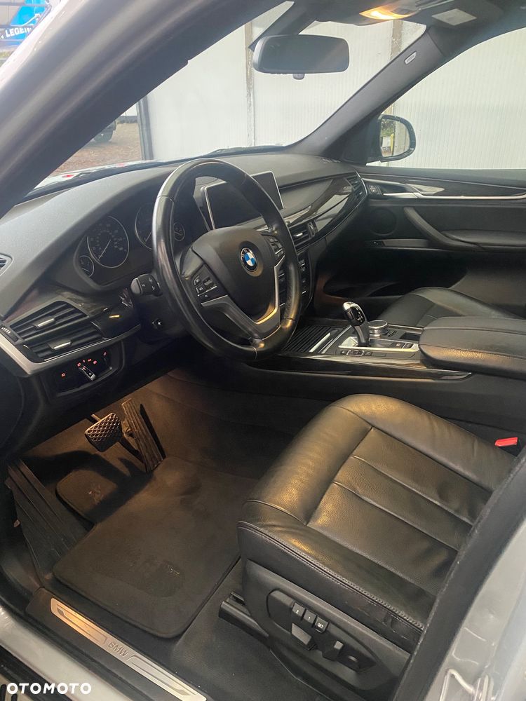 BMW X5 xDrive35i - 7