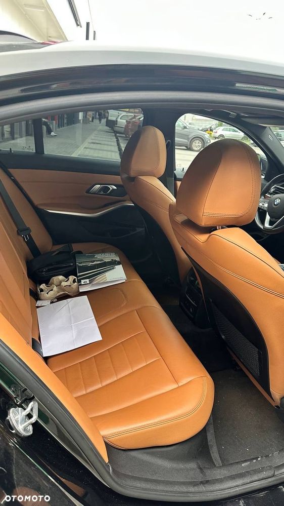 BMW Seria 3 330i xDrive Luxury Line sport - 19