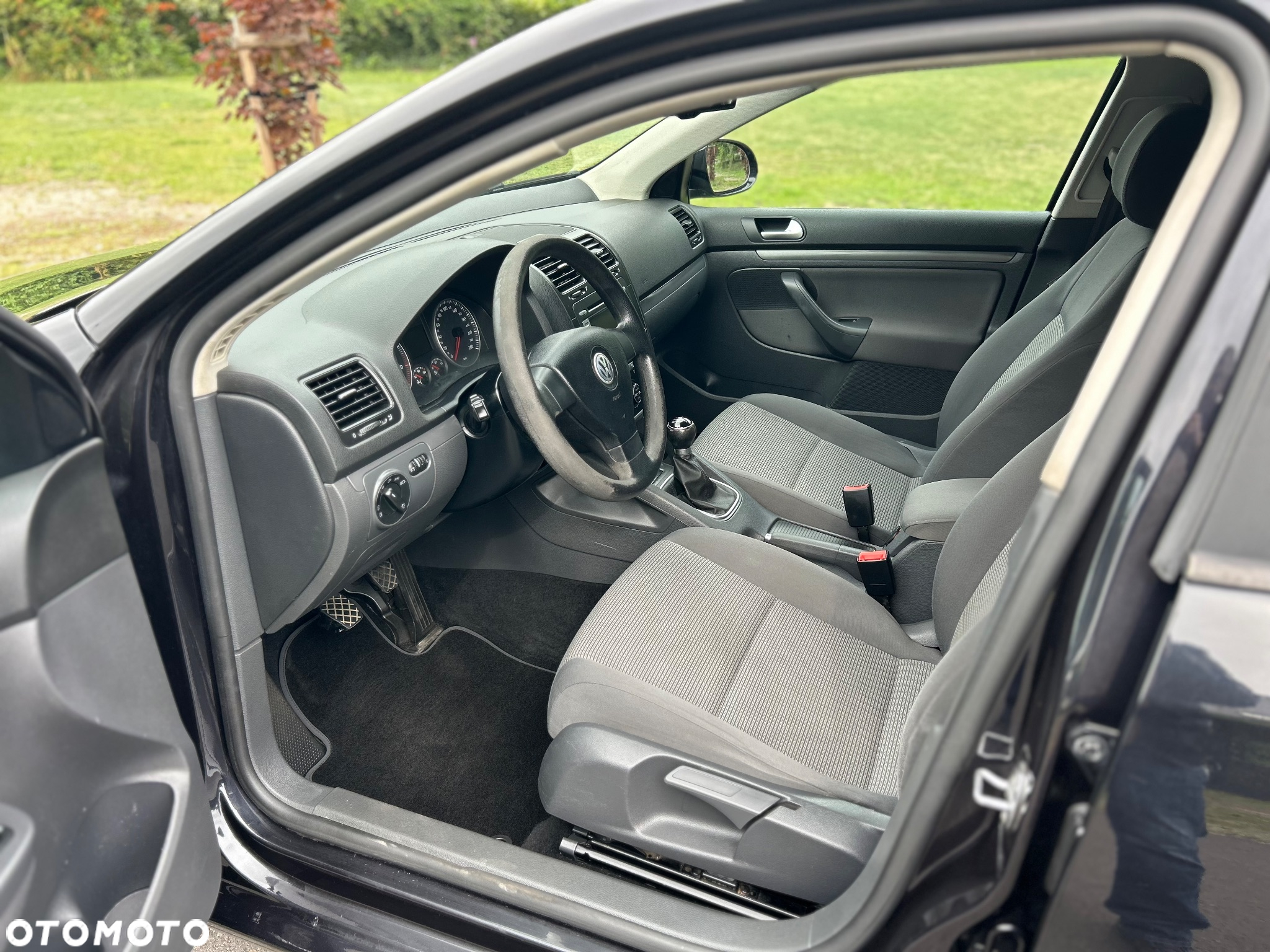 Volkswagen Golf 1.6 Comfortline - 9