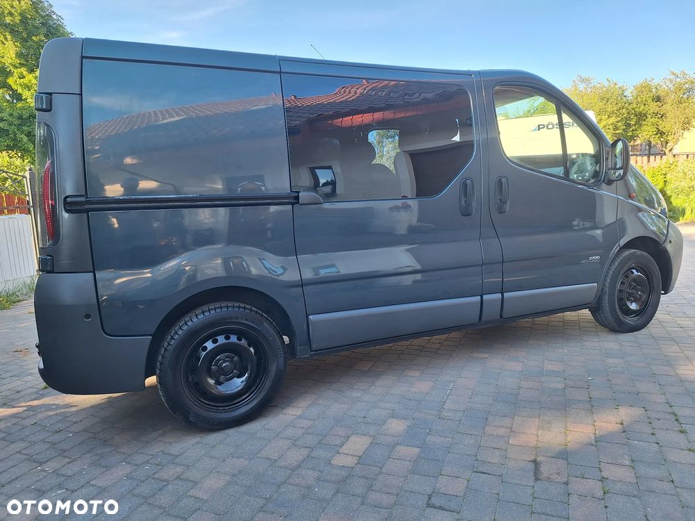 Opel Vivaro - 24