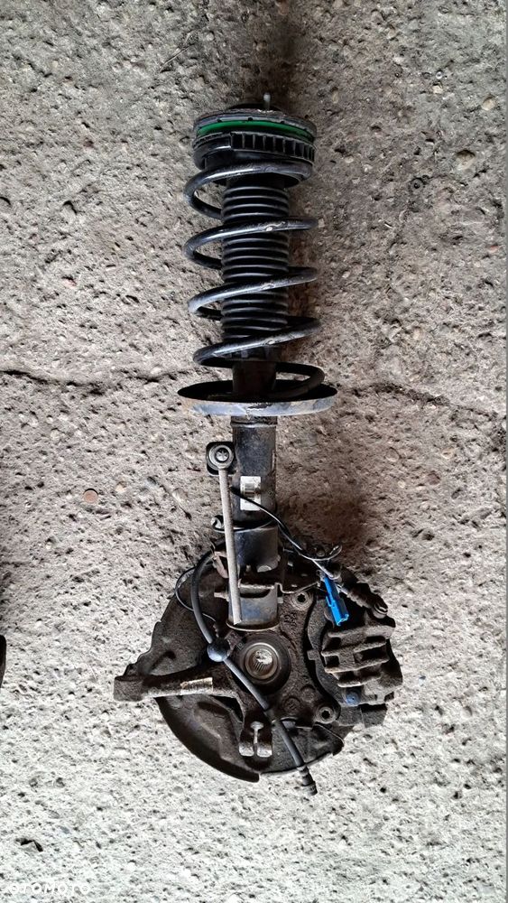 peugeot 508 i 2.0 hybryda zwrotnica mcpherson lh - 2