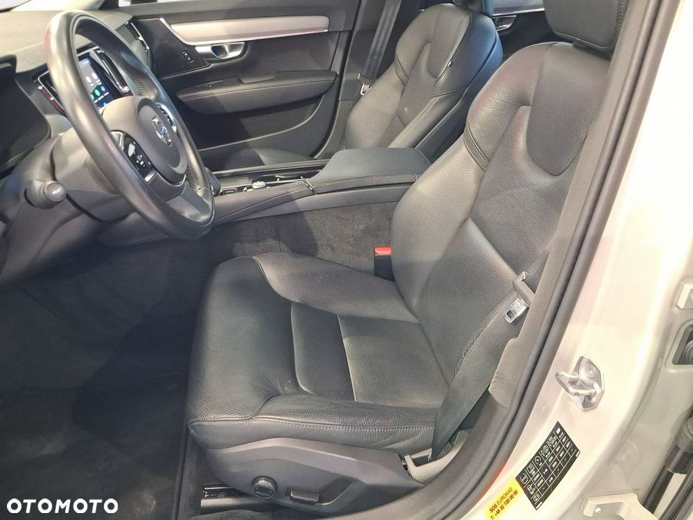 Volvo S90 - 10