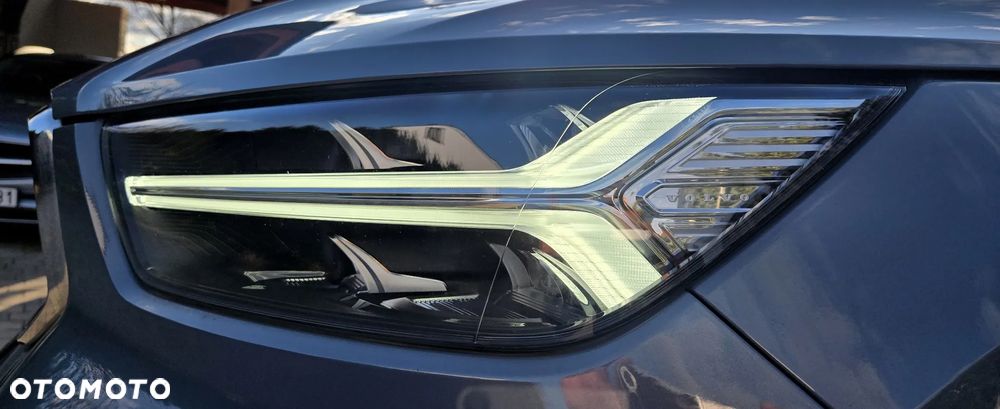 Volvo XC 40 T3 Momentum Pro - 4