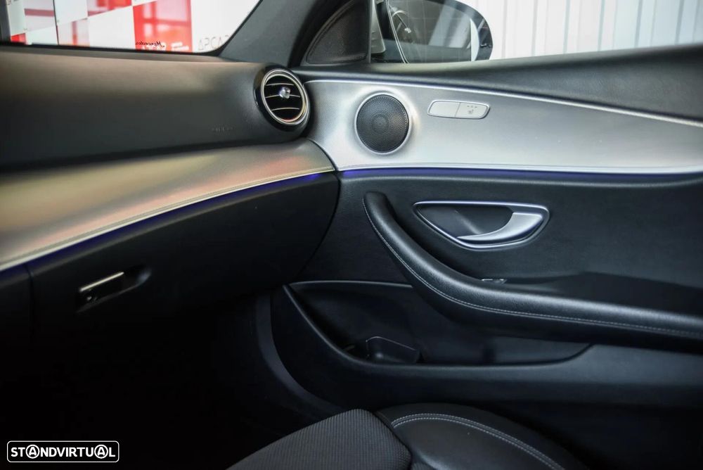 Mercedes-Benz E 300 de Avantgarde - 42
