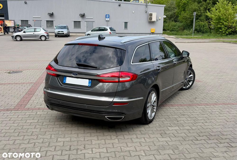 Ford Mondeo SW 2.0 Hybrid Vignale - 10