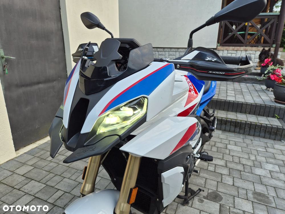 BMW XR - 13