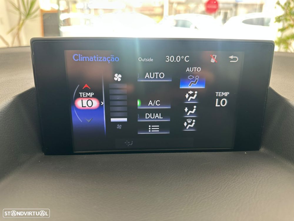 Lexus CT 200h Business - 17