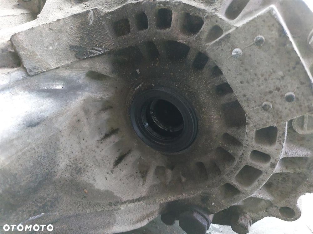 Skrzynia biegów Manualna Hyundai Coupe II 2001-2008 2.0 B 141KM J41873 - 10