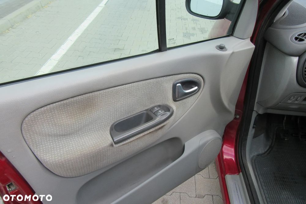 Renault Scenic - 9