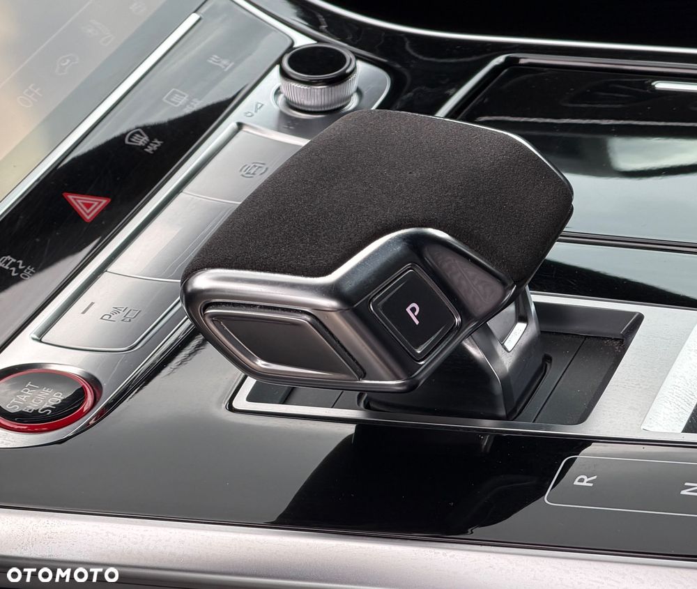 Audi RS Q8 - 21