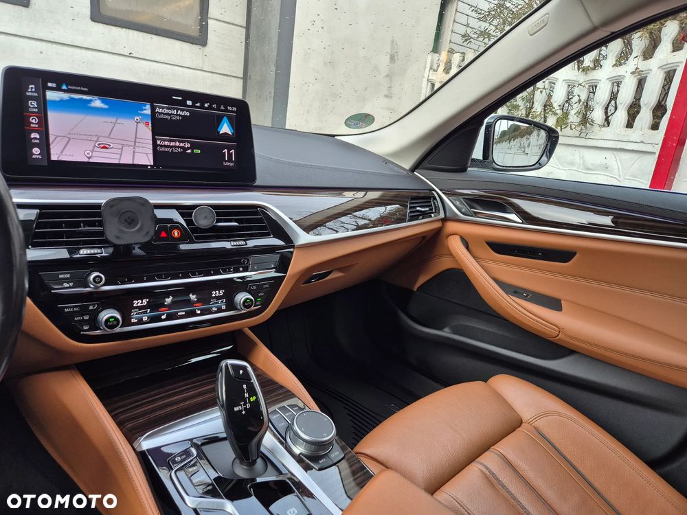 BMW Seria 5 530d xDrive Luxury Line sport - 15