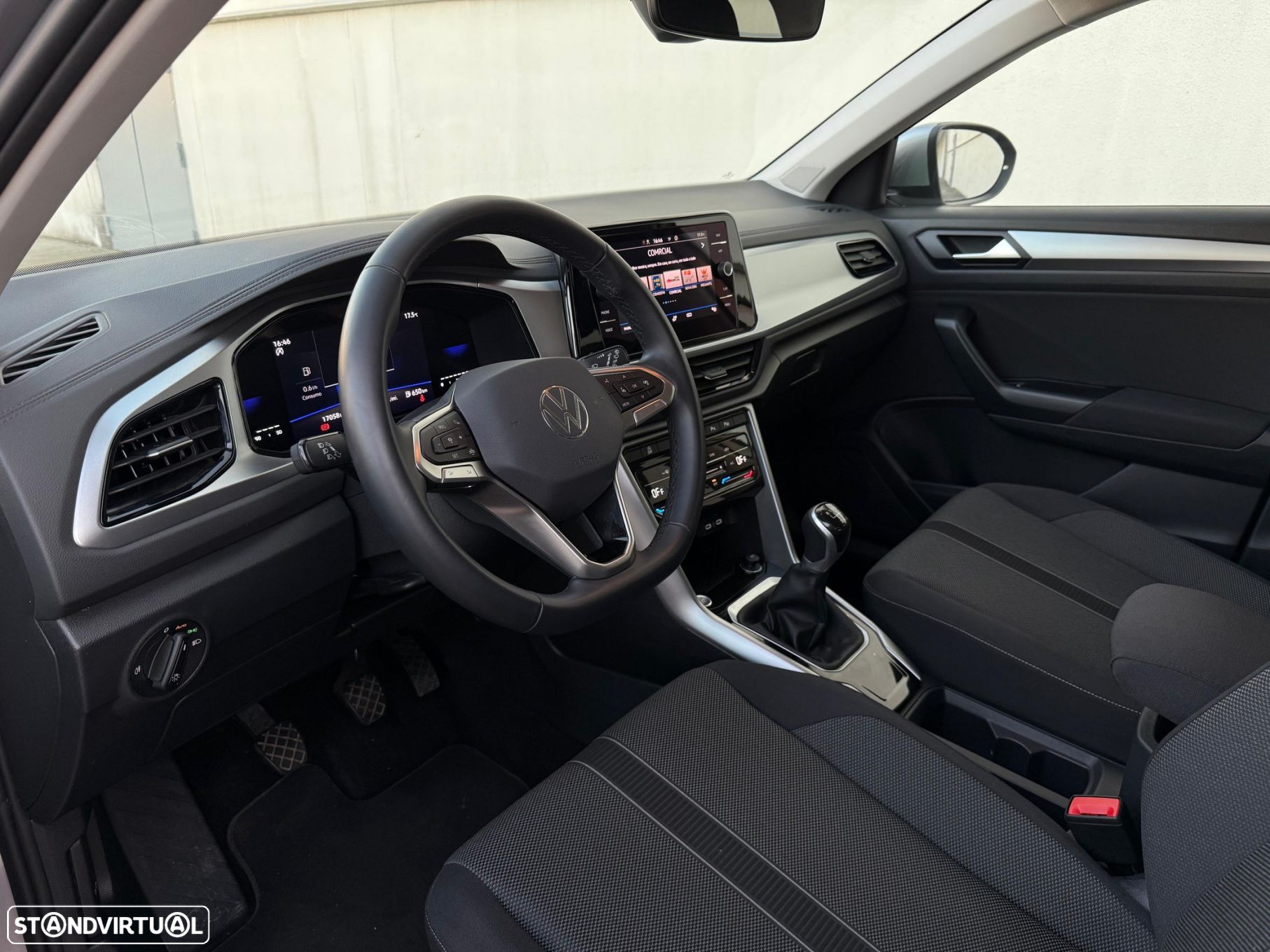 VW T-Roc 1.0 TSI Urban - 11