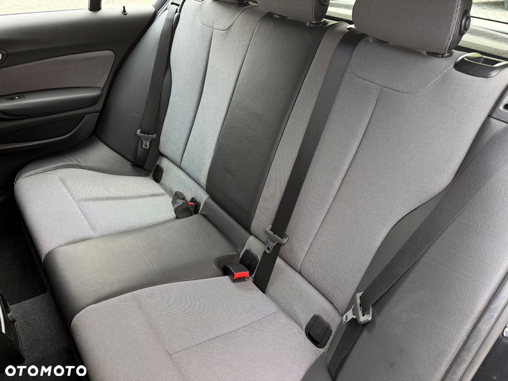 BMW Seria 1 118d Urban Line - 22