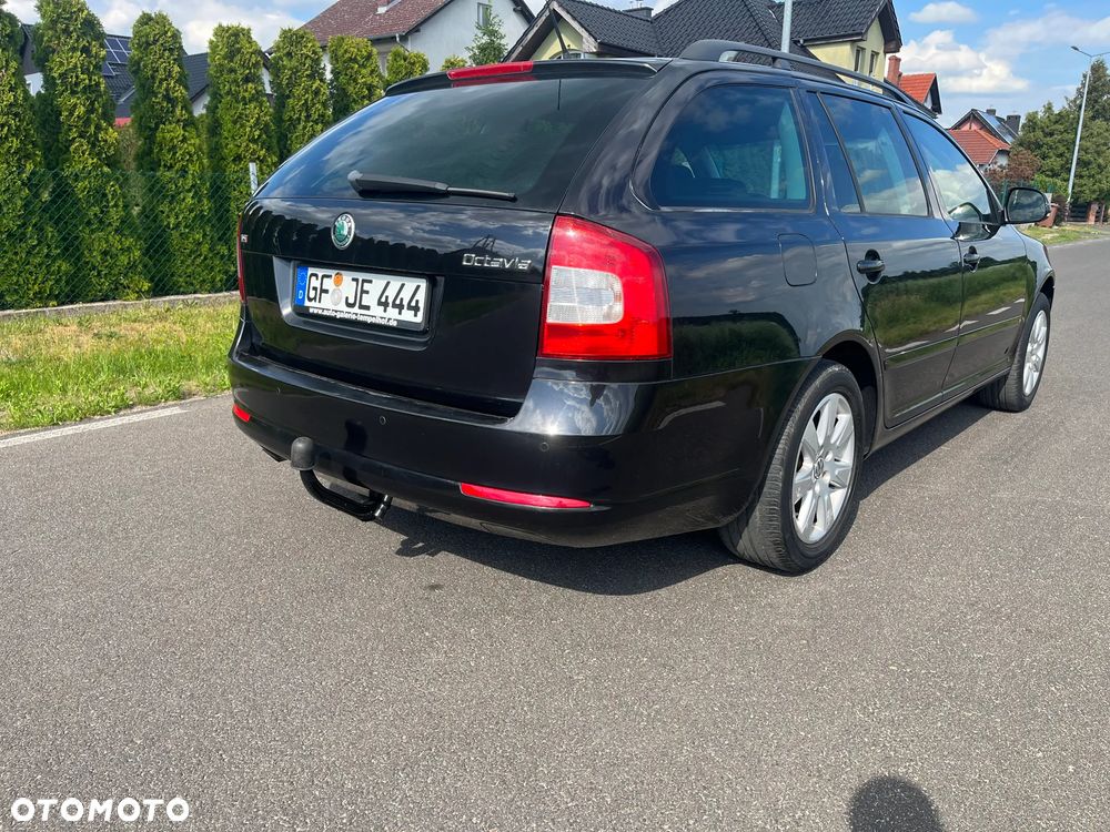 Skoda Octavia 1.8 T Combi Elegance - 4