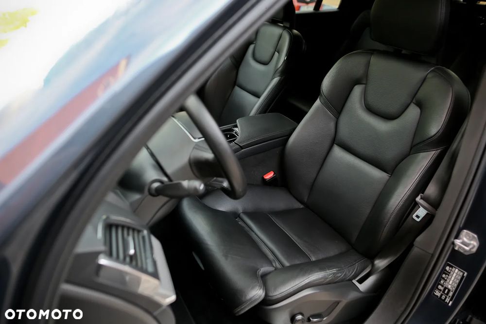 Volvo XC 90 B5 D AWD Geartronic Inscription - 20