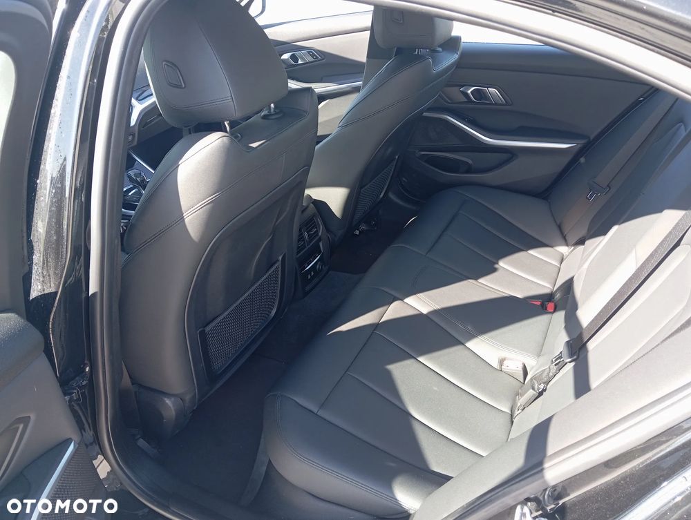 BMW Seria 3 - 10
