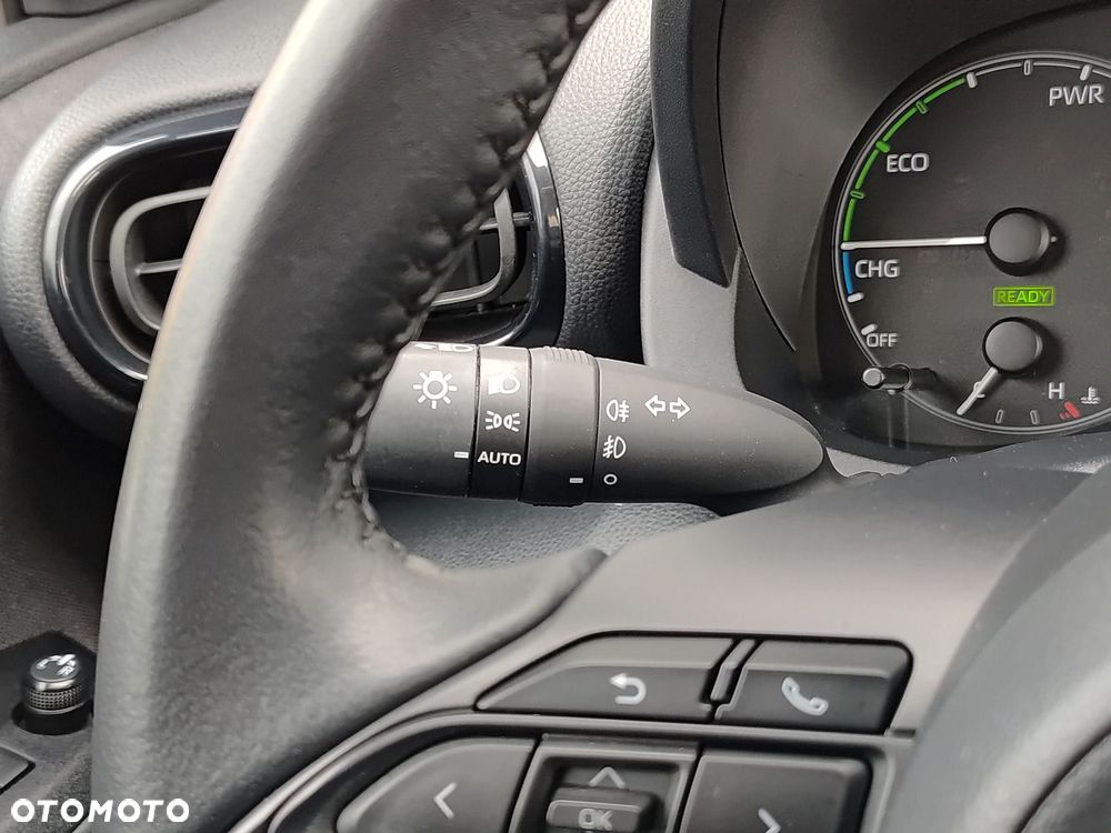 Toyota Yaris Hybrid 1.5 Comfort - 20