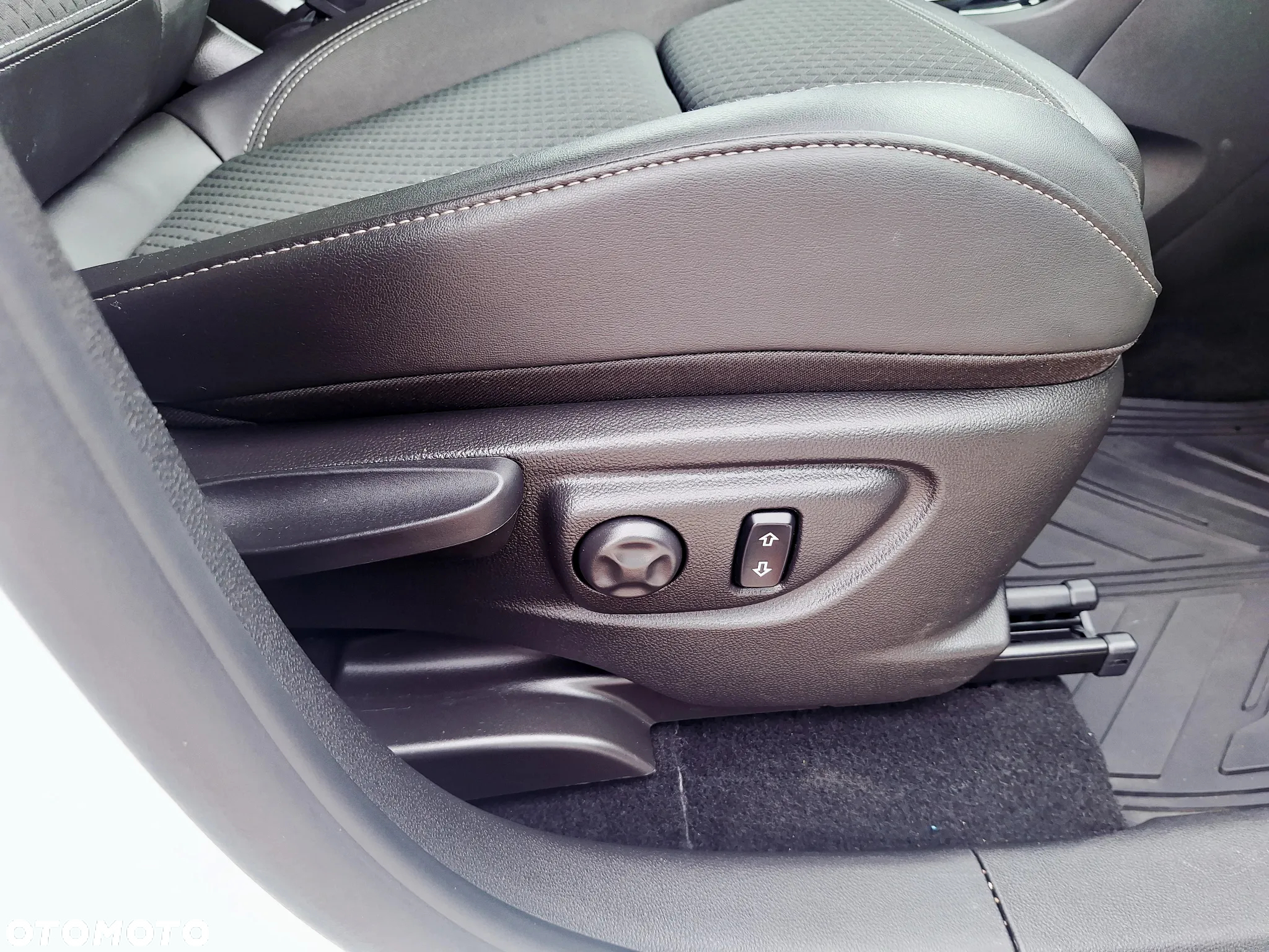 Opel Mokka X 1.4 DI Start/Stop 4x4 Automatik Innovation - 19