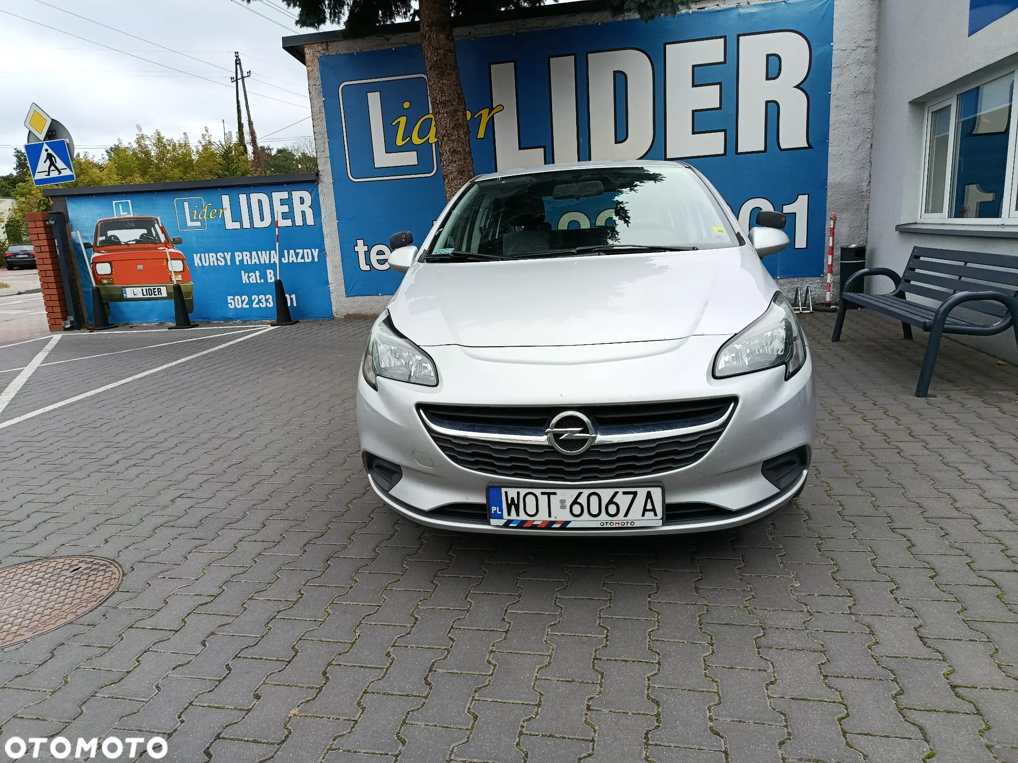 Opel Corsa 1.4 Enjoy - 2