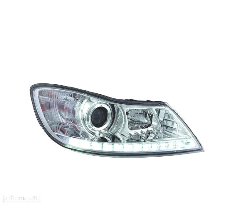 FARÓIS FRONTAIS PARA SKODA OCTAVIA LIM KOMBI 08-12 CROMADOS - 1