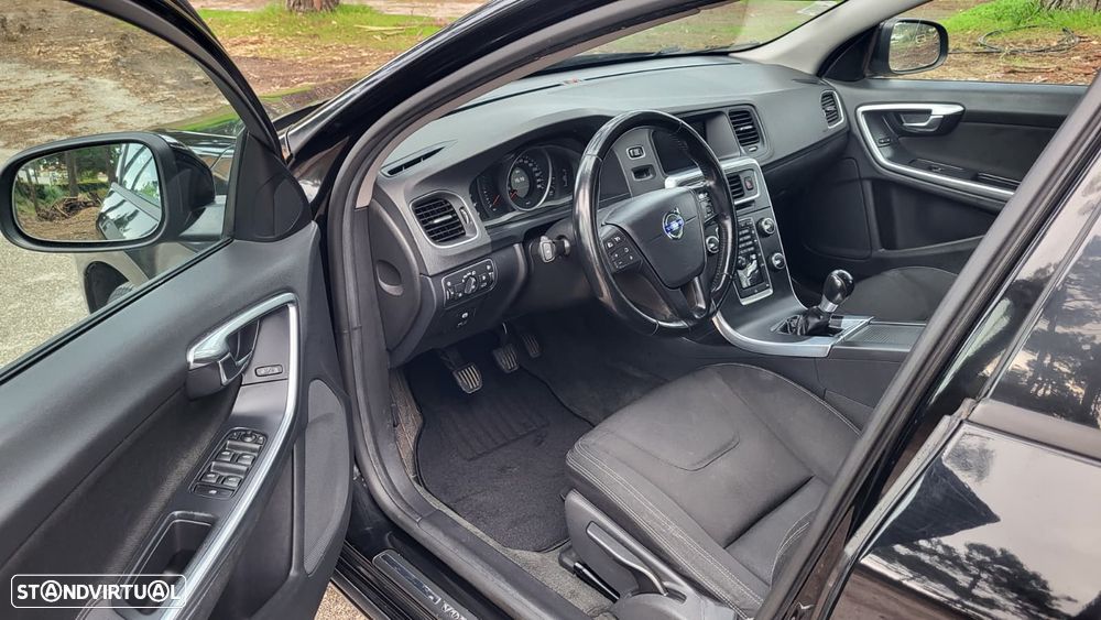 Volvo V60 D2 - 11