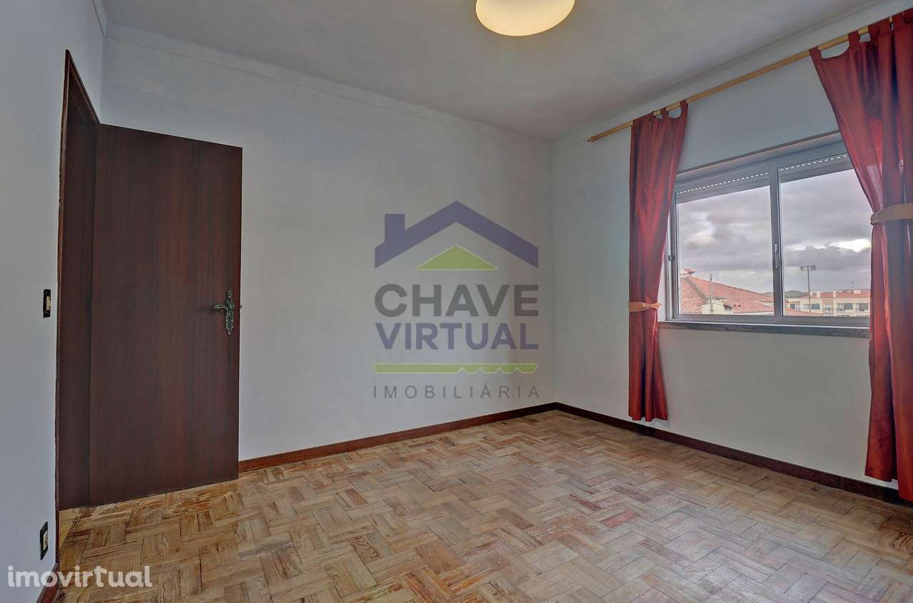 Moradia V7 com Garagem e Quintal - Centro Bombarral - Grande imagem: 4/42