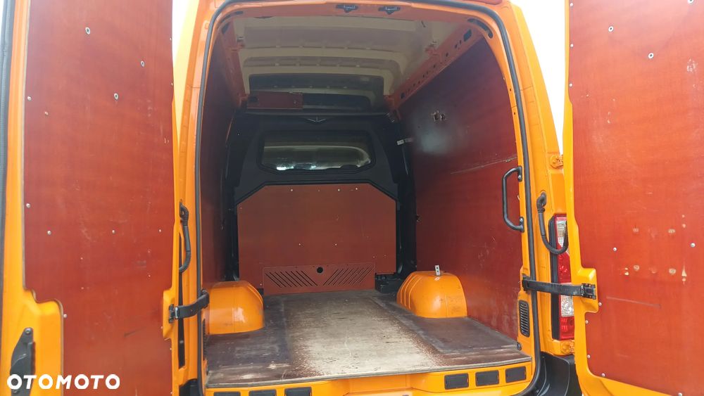 Renault Master 6 osobowy Brygadówka - 9