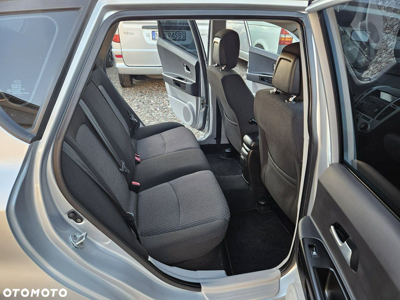 Kia Ceed - 11