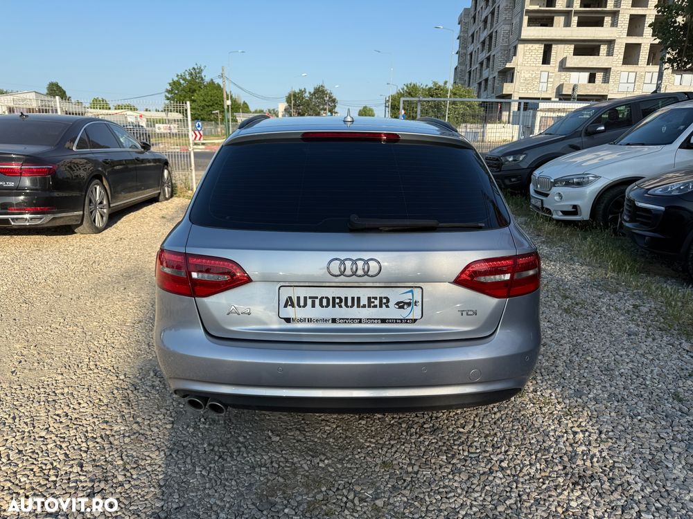 Audi A4 Avant 2.0 TDI DPF clean diesel multitronic Attraction - 27