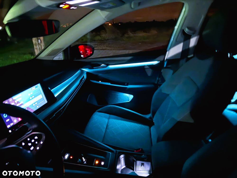 Volkswagen Golf - 32