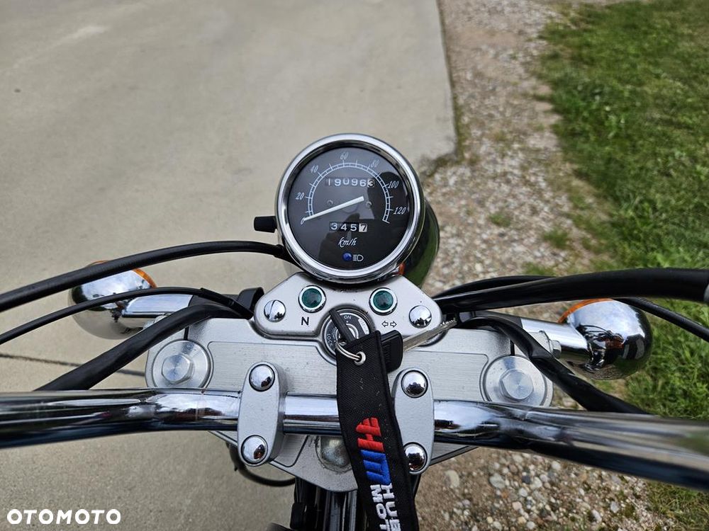 Suzuki Marauder - 22