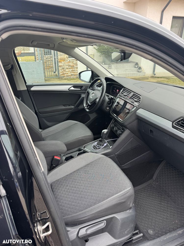 Volkswagen Tiguan - 8