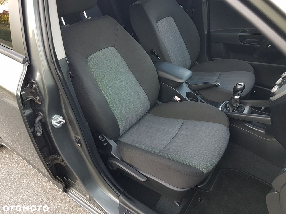 Kia Ceed 1.4 CVVT Dream-Team Edition - 30