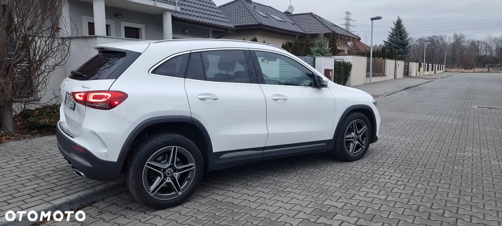 Mercedes-Benz GLA 250 4Matic 8G-DCT AMG Line Advanced Plus - 20