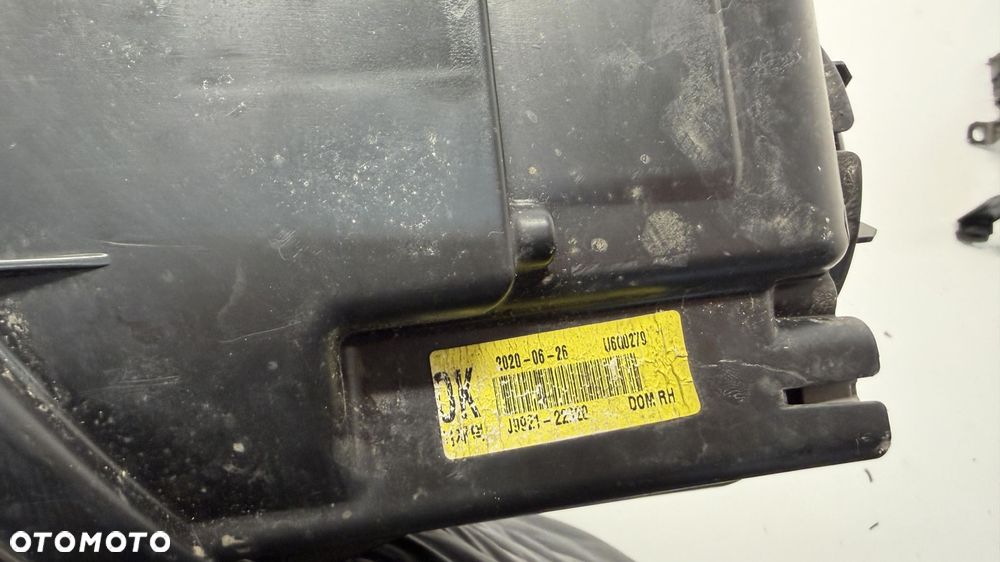 HYUNDAI KONA EV LAMPA PRAWA PRAWY PRZÓD PRZEDNIA ZWYKŁA 18-21 18-21 - 8