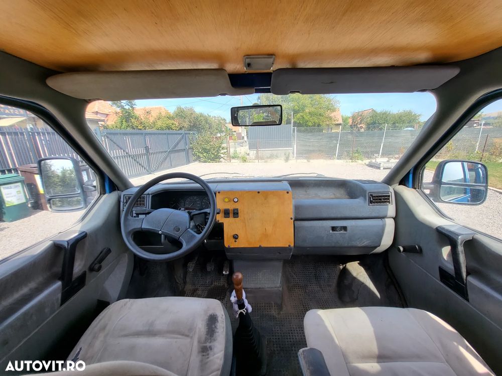 Volkswagen Transporter - 10