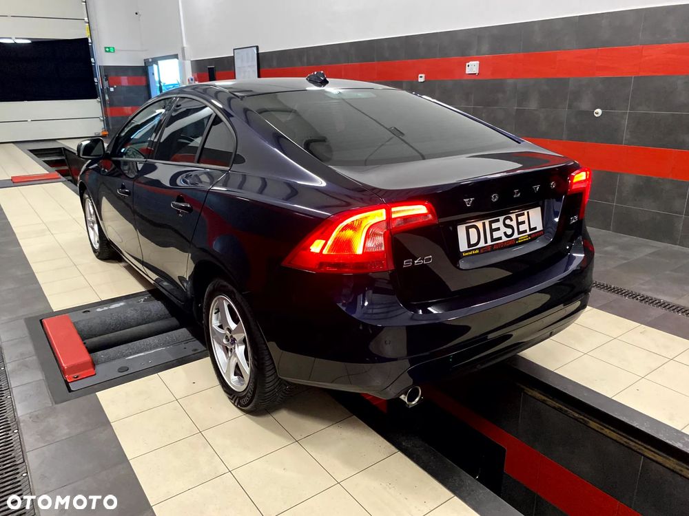 Volvo S60 D3 Momentum - 12
