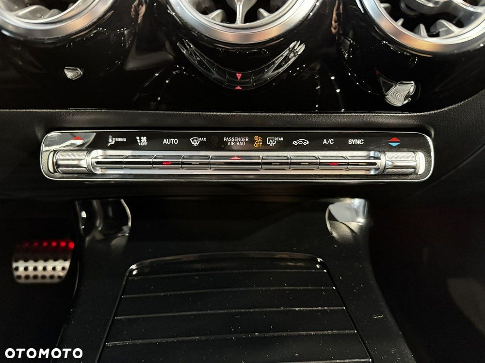 Mercedes-Benz CLA - 23