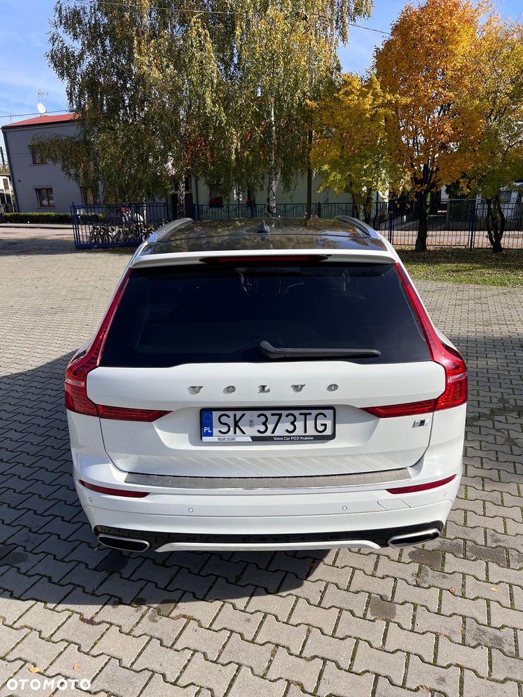 Volvo XC 60 D4 AWD R-Design - 6