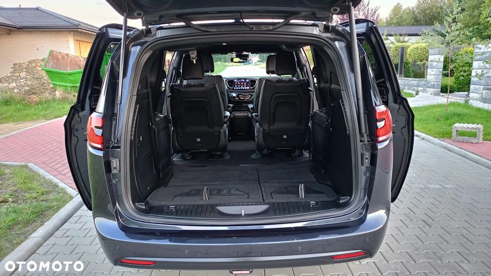 Chrysler Pacifica - 25