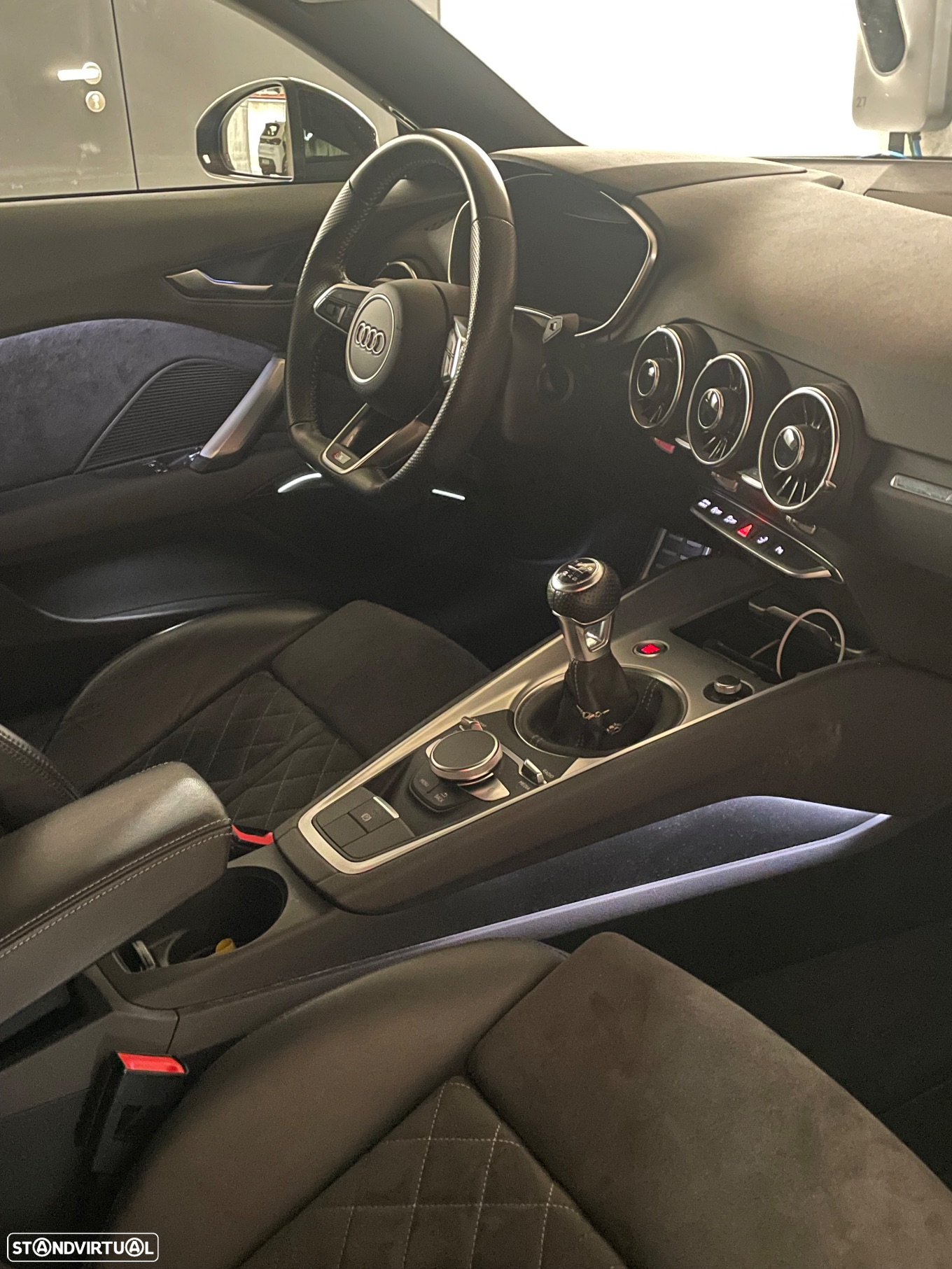 Audi TT Coupé 2.0 TDI S-line - 12