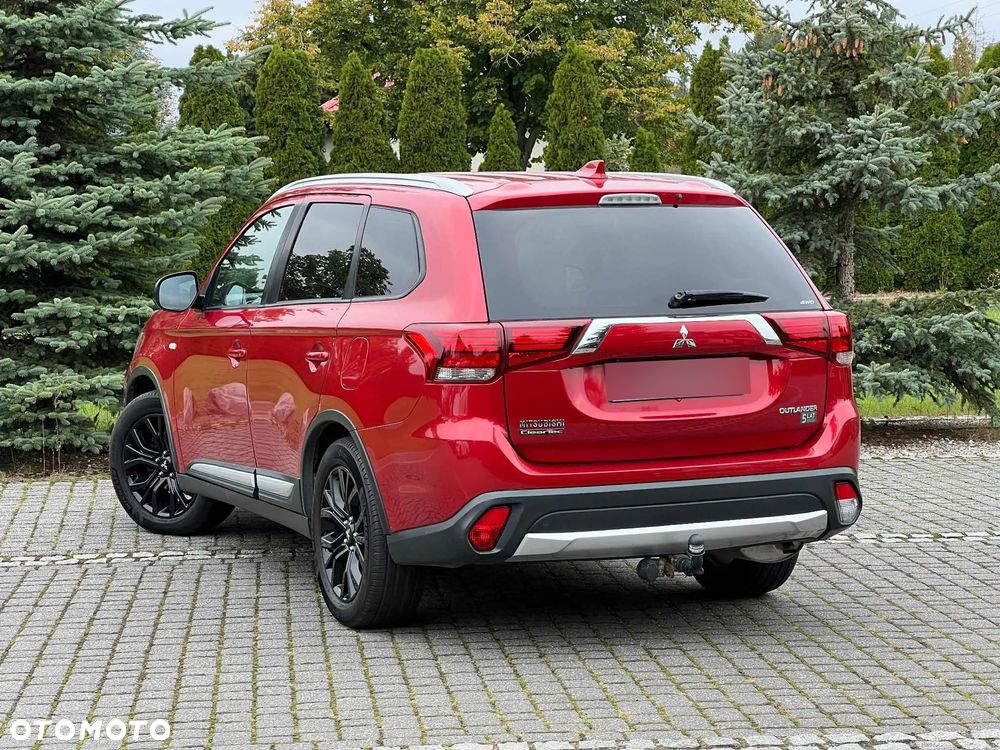 Mitsubishi Outlander - 8