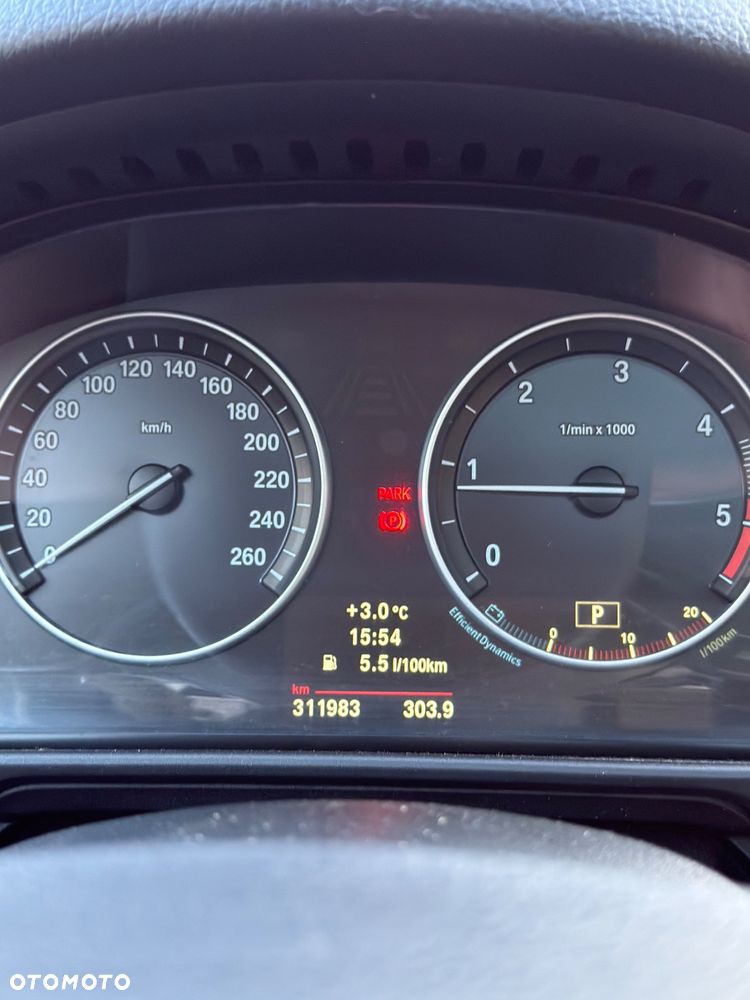 BMW Seria 5 520d - 10