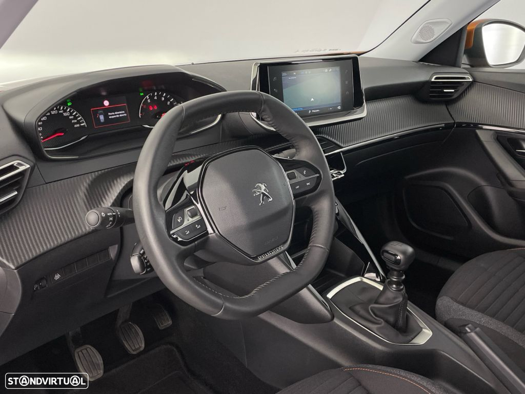 Peugeot 2008 1.2 PureTech Active Pack - 17