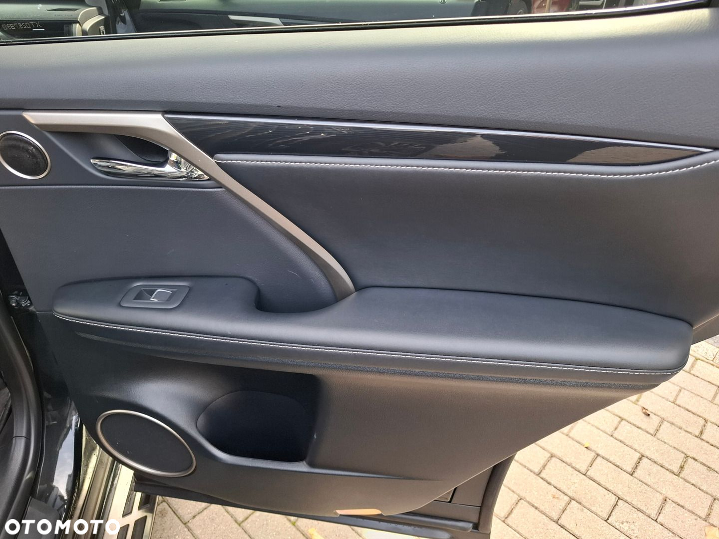 Lexus RX - 25