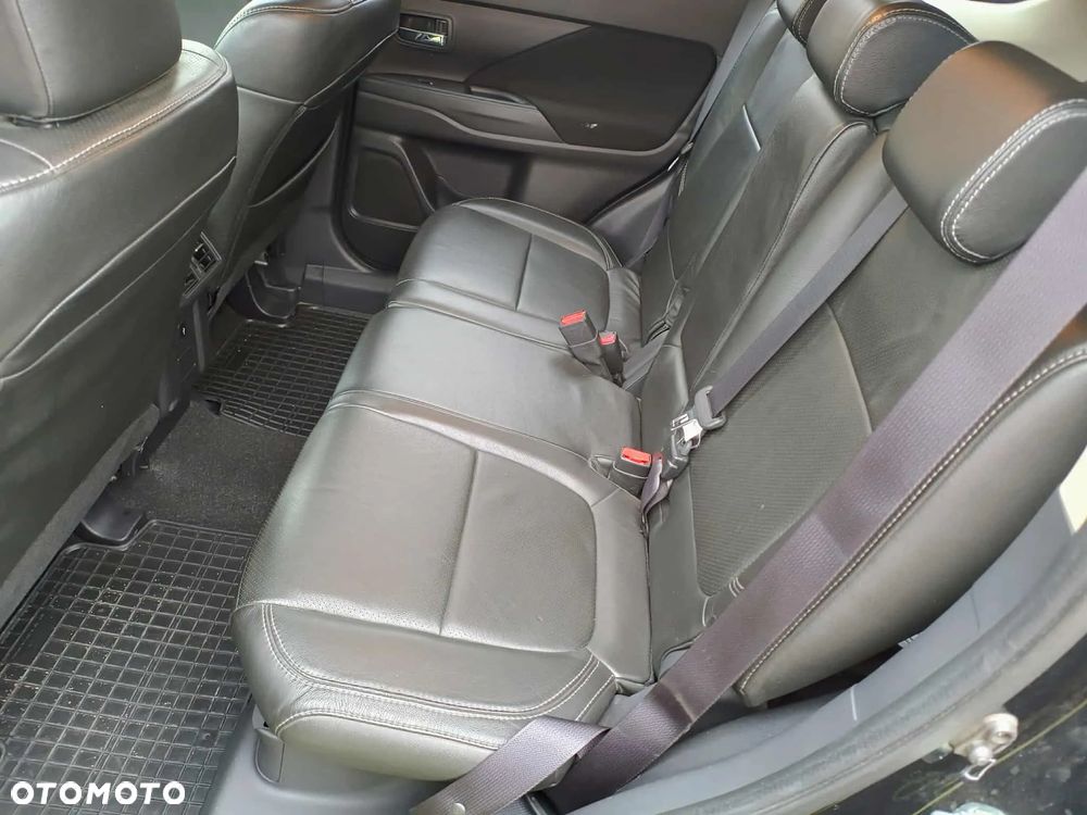 Mitsubishi Outlander 2.0 Intense + 4WD CVT - 7