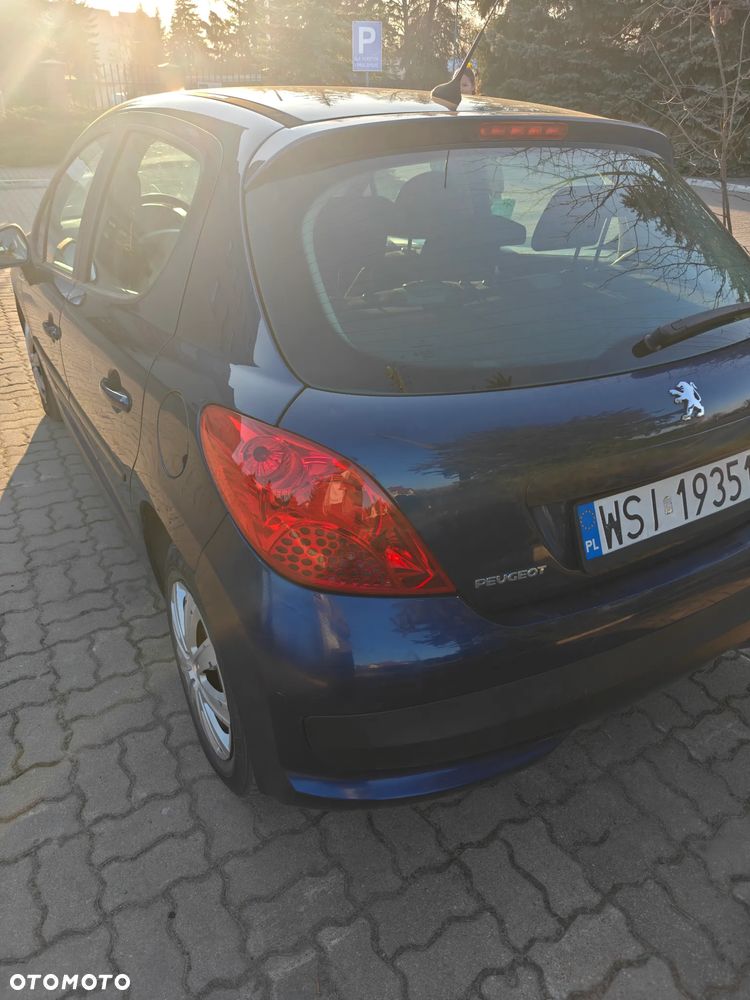 Peugeot 207 95 VTi Urban Style - 10